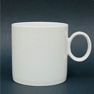 4 NIB Thomas Loft porcelain mugs